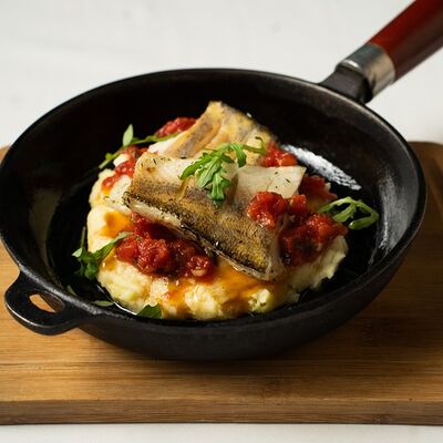 Филе судака, жареное с тимьяном в Сорренто по цене 950 ₽