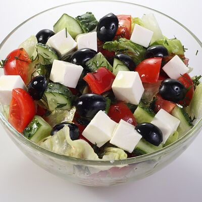 Салат Греческий в Осетинские пироги Виктория по цене 300 ₽