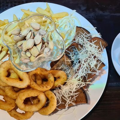Сет закусок в Роза Ветров по цене 2280 ₽