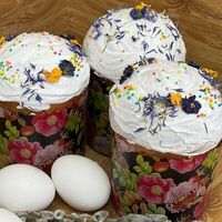 Пасхальный кулич праздничный с изюмомв Пышнотесто