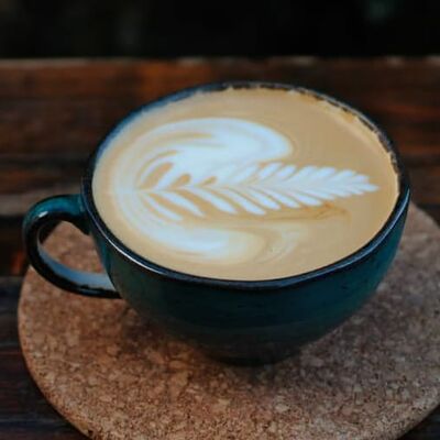 Флэт Уайт СРЕДНИЙ в Кофейня Mozart по цене 280 ₽