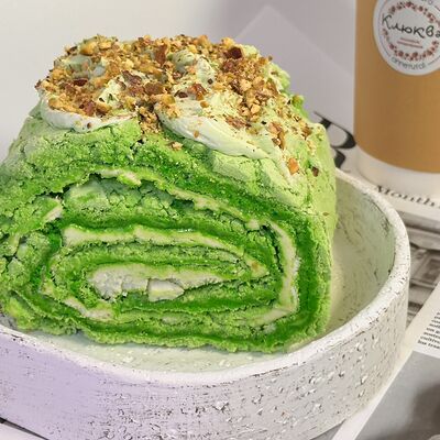 Меренговый рулет Манго в Готовая еда из Клюквы по цене 499 ₽