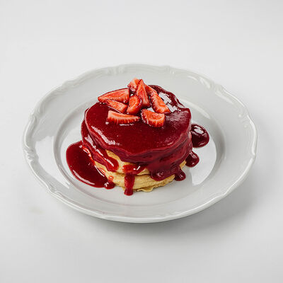 Панкейк с ягодным соусом в Coffee BOOM по цене 2400 ₸