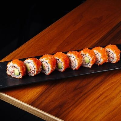 Ролл Калифорния с крабом в Buba Sushi по цене 1580 ₽