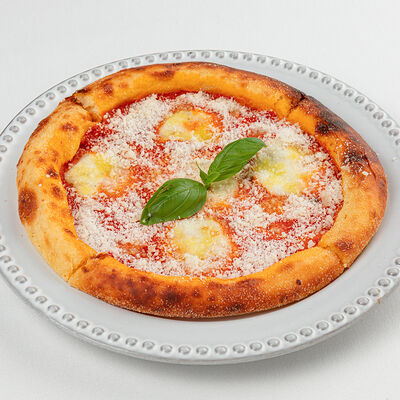 Лепешка с томатами и моцареллой в Phantom по цене 690 ₽