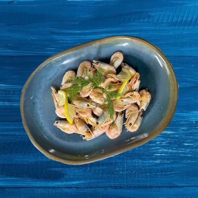 Отварные креветкив Два капитана по цене 530 ₽