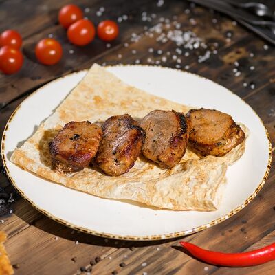 Шашлык из свиной вырезки 200г в Ресторан Мангал по цене 430 ₽