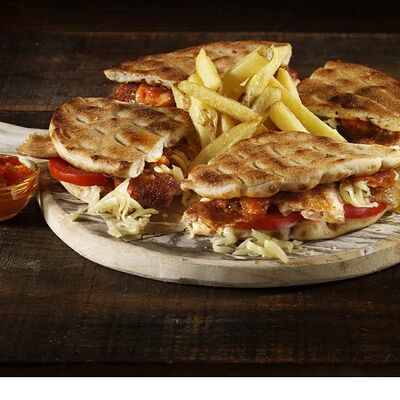 Скепасти с курицей острая с халапеньо и колбасками пепперони в Гирос SPARTA по цене 720 ₽