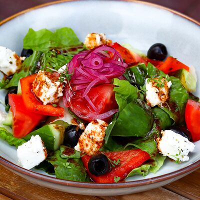 Салат Греческий в Bun по цене 450 ₽