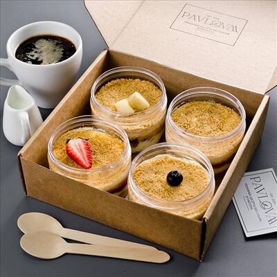 Ассорти наполеонов в PAVLOVAA по цене 2159 ₽