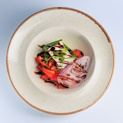 Греческий салат в Семейный ресторан Tiki&Taki по цене 550 ₽