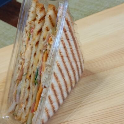 Сэндвич с ветчиной в Кафе-шашлычная по цене 220 ₽