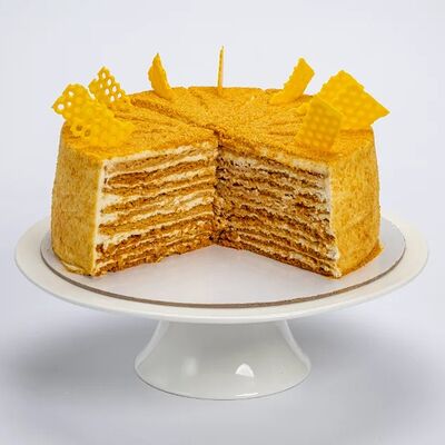 Медовик в Le dessert по цене 525 ₽
