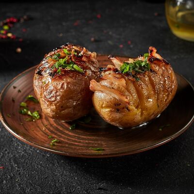 Печеный картофель с салом в #наУГЛЯХ по цене 310 ₽
