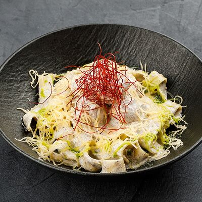 Паста с трюфельно-грибным соусом и тефтельками из индейки в Brooklyn Bowl по цене 599 ₽