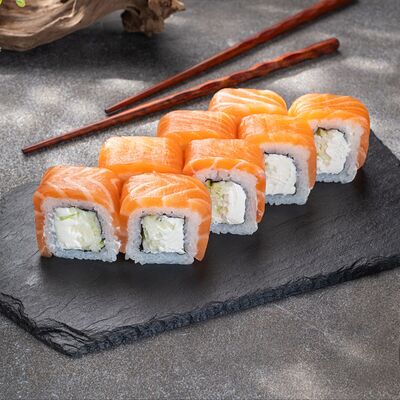 Ролл Мурманская Филадельфия с яблокомв Акула вкуса по цене 799 ₽