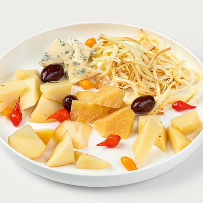 Ассорти сыровв VASILCHUKI Chaihona №1 по цене 1750 ₽