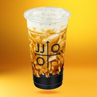 Молоко с карамельной тапиокой (bubble tea) в Jinju Bubble Tea