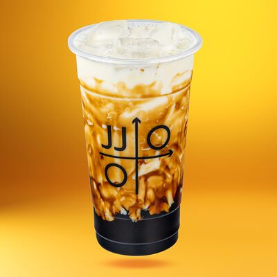 Молоко с карамельной тапиокой (bubble tea) в Jin Ju Bubble Tea & Cafe по цене 400 ₽