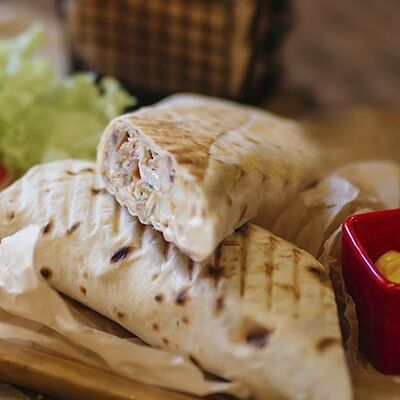 Малышка Шаве с курицей и говядиной в Шаурмен по цене 1000 ₽