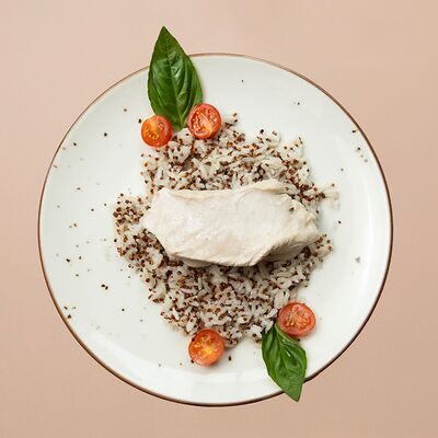 Стейк из индейки на пару в Романовская пекарня по цене 790 ₽