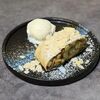 Яблочный штрудель с мороженым в BRCAFE по цене 325
