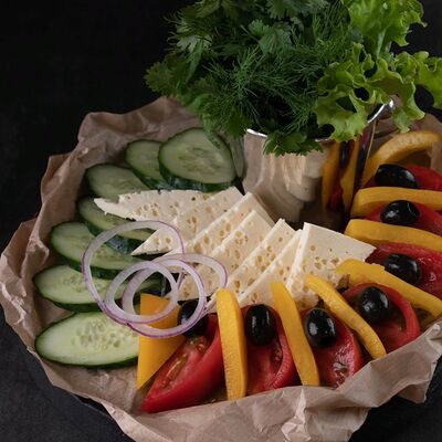 Овощная нарезка в Nest по цене 620 ₽