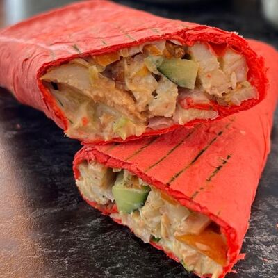 Шаурма Мега в красном лавашев Шаурма 24 по цене 620 ₽