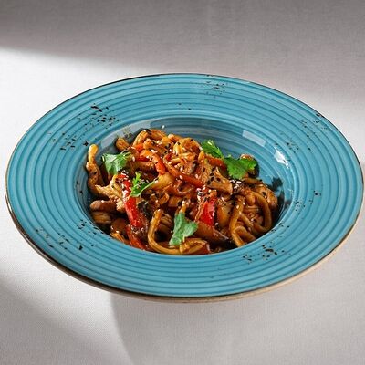 Лапша с курицей в Sarang по цене 458 ₽