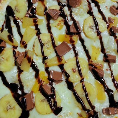 Пицца Сладкоежкав Pizzburg по цене 15 р.