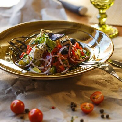 Салат Греческий в Изюм по цене 350 ₽