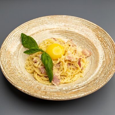 Спагетти Карбонара в Раковарня на Пятницкой по цене 820 ₽