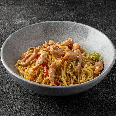 Яичная лапша со свининой в Роллофф по цене 499 ₽