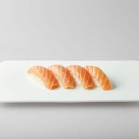 Суши с лососемв Ossu