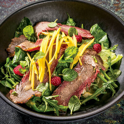 Салат с пастрами из говядины в Ваще Огонь по цене 390