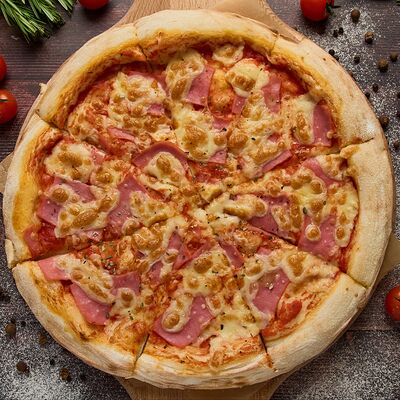 Пицца с ветчиной в Rozanna по цене 500 ₽