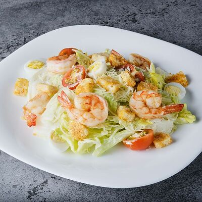 Салат Цезарь с креветками в THE BOX по цене 420