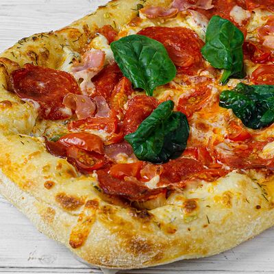 Римская пепперони с беконом в Xpizza по цене 639 ₽