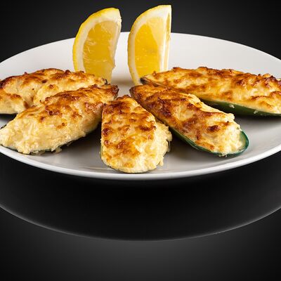 Мидии киви, запеченные под сырной корочкойв Мидийный бар по цене 649 ₽