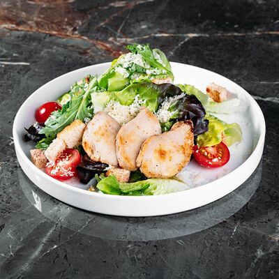 Цезарь с курицей в 4Yoou по цене 462 ₽