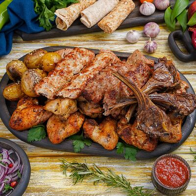 Ассорти мяса №2 на мангале в Геленджик по цене 5500 ₽