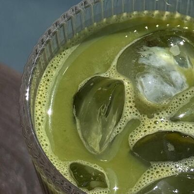 Матча на молоке в Кофе и Вафли по цене 290 ₽