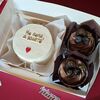 Комбо Не папа, а золото Бенто-торт и 2 капкейка в Marys Cakes по цене 2290