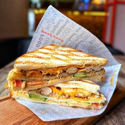 Сэндвич Фирменныйв Гастропаб Ёж по цене 459 ₽