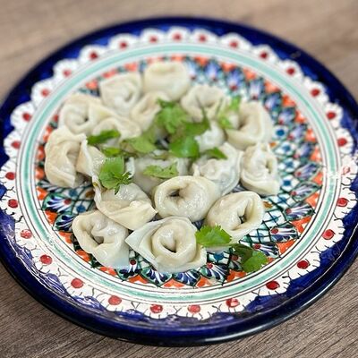 Пельмени отварные в Plov iz love по цене 450 ₽