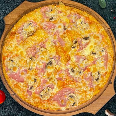 Пицца Прошутто Фунги в Pizza della Casa по цене 619 ₽