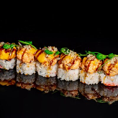 Ролл Сяке-Магуро в Yo! curry & sushi по цене 890 ₽