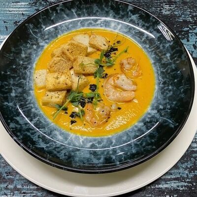 Крем-суп из тыквы с креветками в Усадьба по цене 25 р.