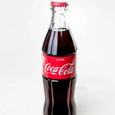 Кока-кола в стекле в Гастроарт по цене 295 ₽