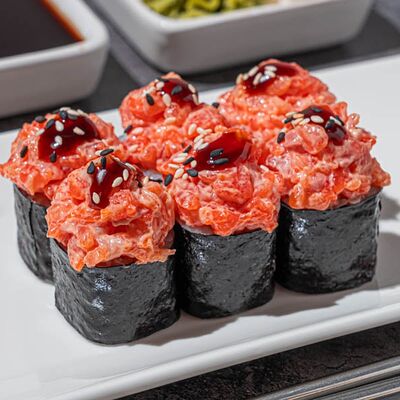 Лосось Спайси-терияки в Msushi по цене 895 ₽